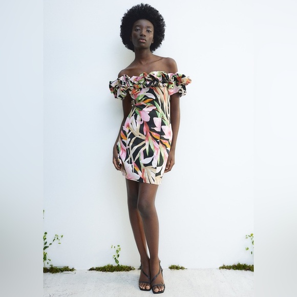 H&M RUFFLED OFF-THE-SHOULDER DRESS Tropical Floral sz XS - Picture 1 of 10
